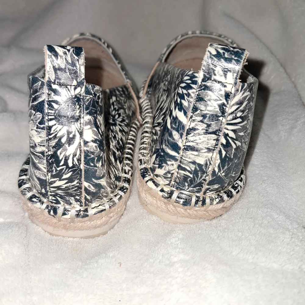 Kelsi Dagger EUC Juniper Slip On Espadrilles Floral Printed Leather Sz 6